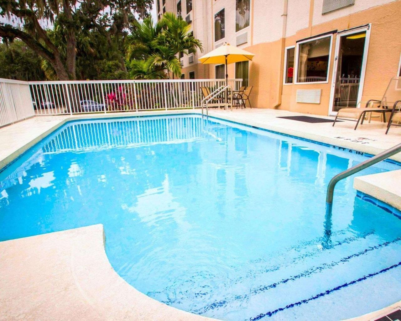 אלנטון Sleep Inn & Suites Riverfront מראה חיצוני תמונה