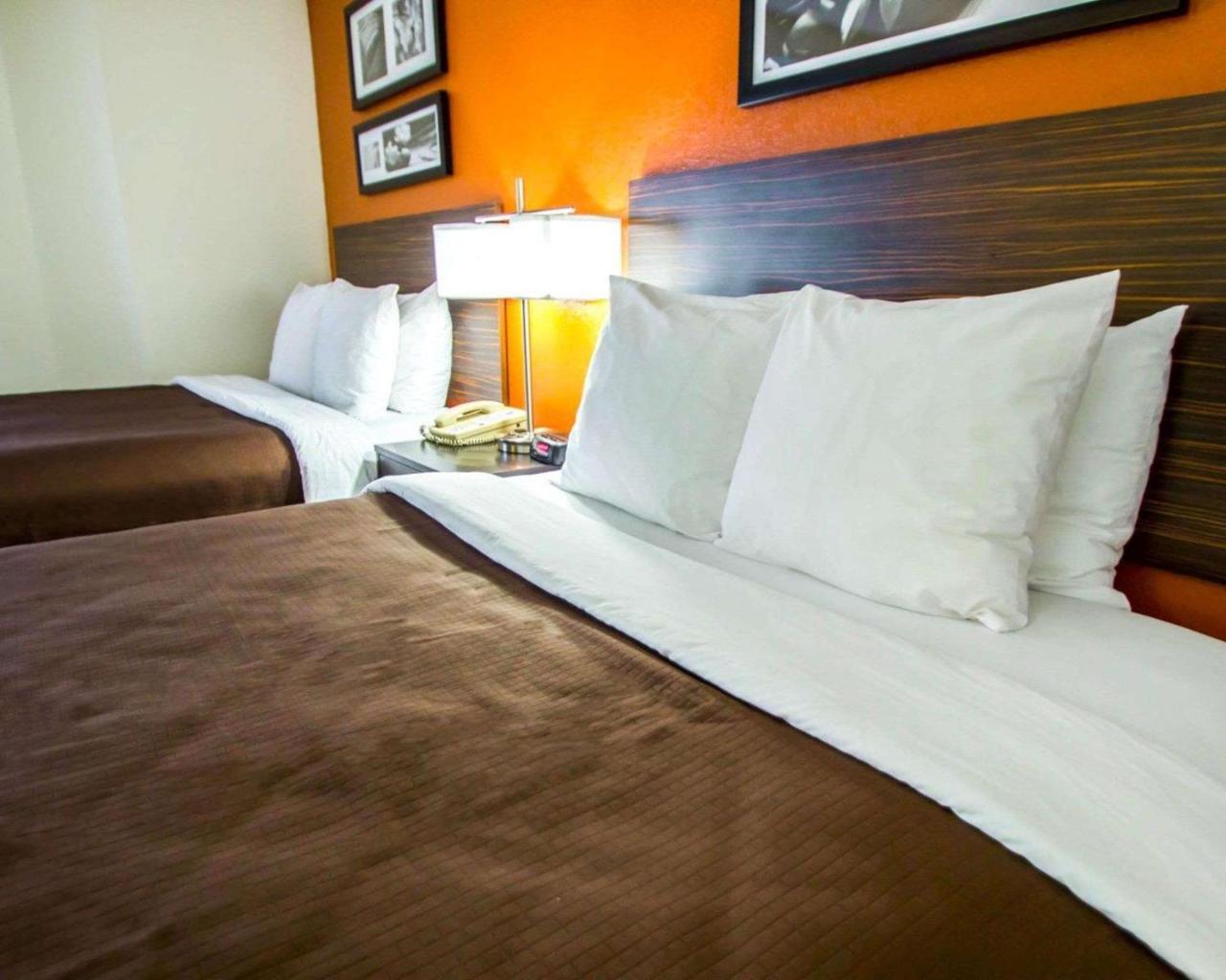 אלנטון Sleep Inn & Suites Riverfront מראה חיצוני תמונה