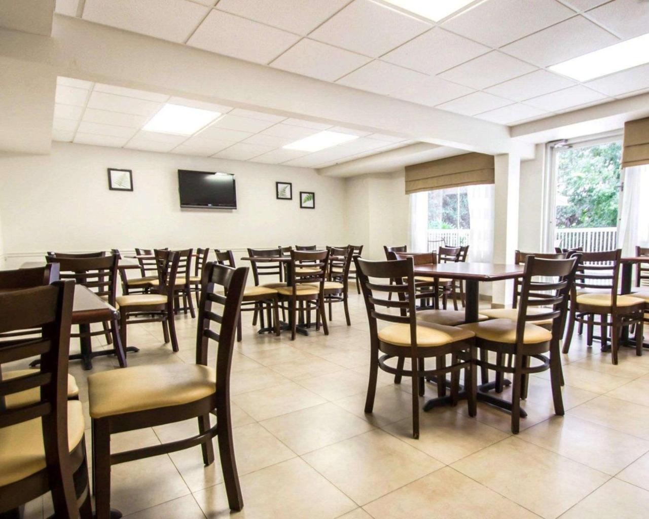 אלנטון Sleep Inn & Suites Riverfront מראה חיצוני תמונה